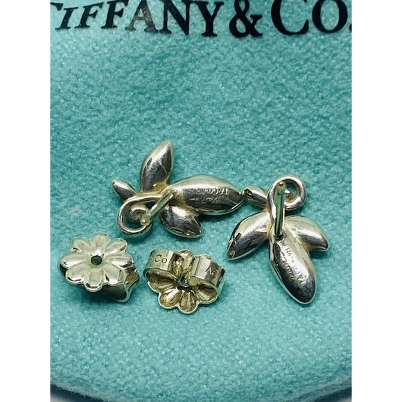 Tiffany & Co. Paloma Picasso Olive Leaf Stud Earrings Silver 925 Mint Pouch - Picture 5 of 6